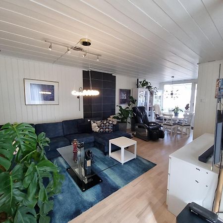 Room In Handsome Haven House Gjøvik Eksteriør billede