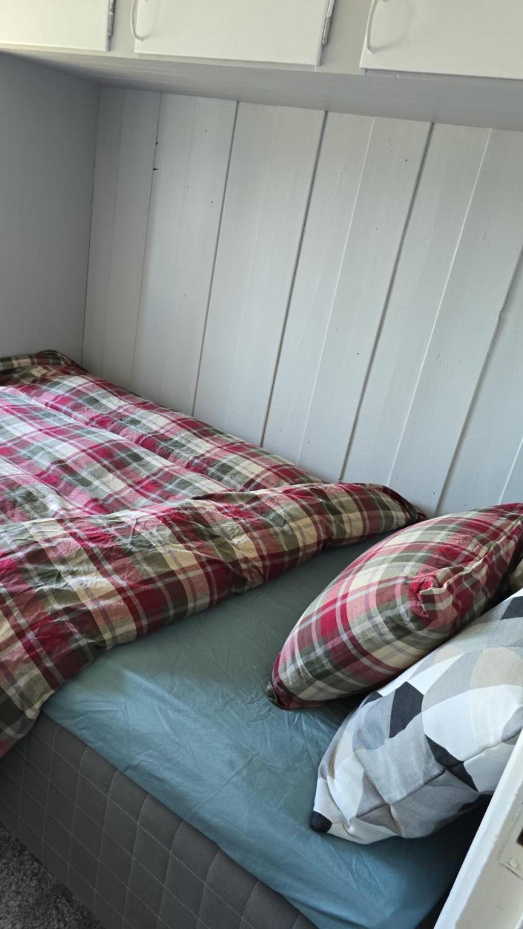 Room In Handsome Haven House Gjøvik Eksteriør billede
