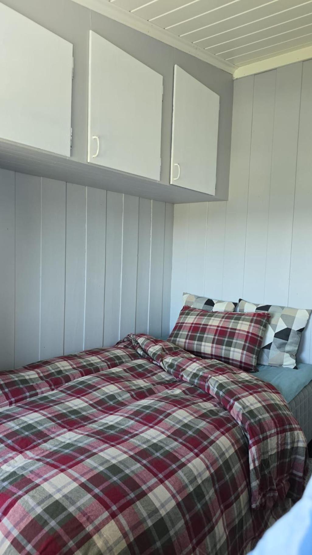 Room In Handsome Haven House Gjøvik Eksteriør billede